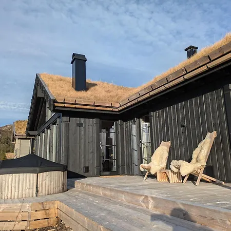 Nydelig Med Badestamp Og Sauna 펜션 Lifjell
