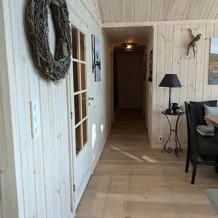 Nydelig Med Badestamp Og Sauna