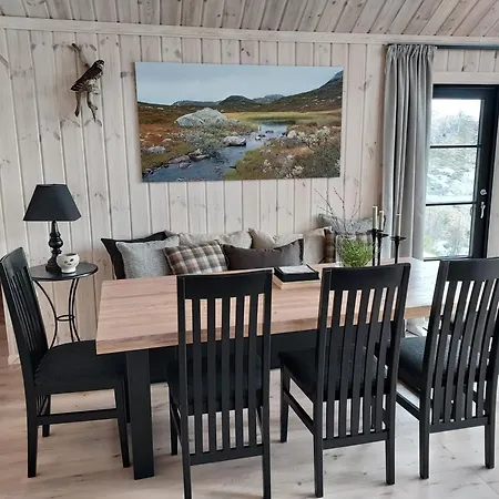 Nydelig Med Badestamp Og Sauna *