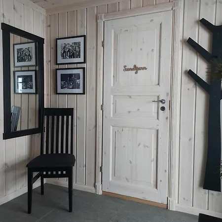 Nydelig Med Badestamp Og Sauna