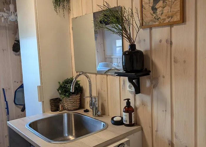 Nydelig Med Badestamp Og Sauna * Lifjell